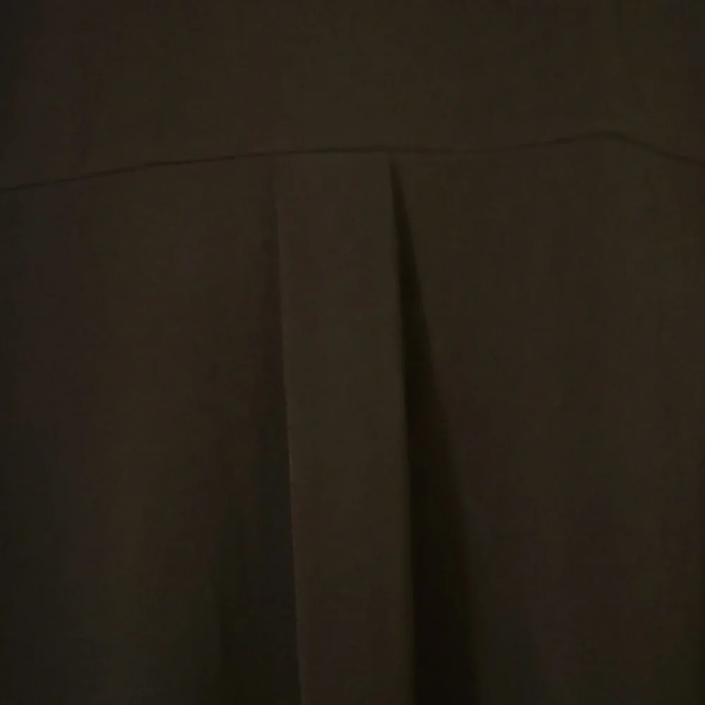 Michael Kors blouse NWT sz.M NWT with gold zipper - Picture 8 of 9